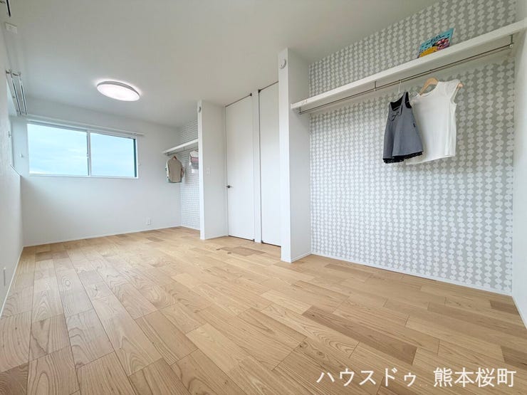■2階4.5帖+4.5帖洋室■寝室、書斎、趣味の部屋。家族の成長やライフスタイルに合わせ、様々な使い方ができる快適な空間です。
