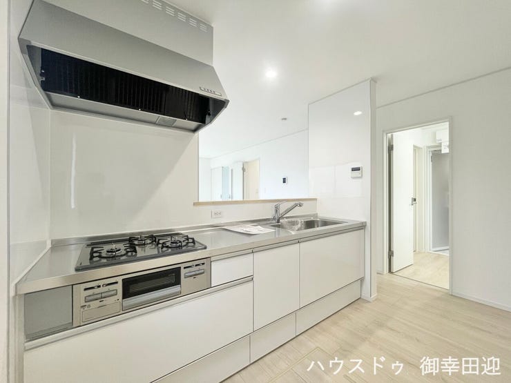 ■家族の「美味しい」が集まる舞台■高い機能性と美しいデザインを両立。料理する人も、待つ人も、笑顔になれる場所です。