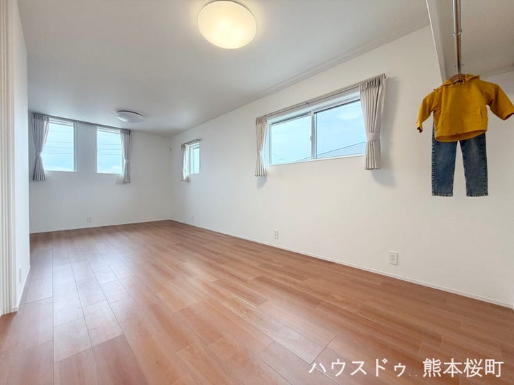 ■2階洋室■寝室、書斎、趣味の部屋。家族の成長やライフスタイルに合わせ、様々な使い方ができる快適な空間です。