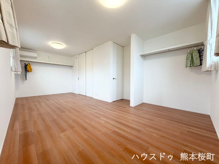 ■2階洋室■寝室、書斎、趣味の部屋。家族の成長やライフスタイルに合わせ、様々な使い方ができる快適な空間です。