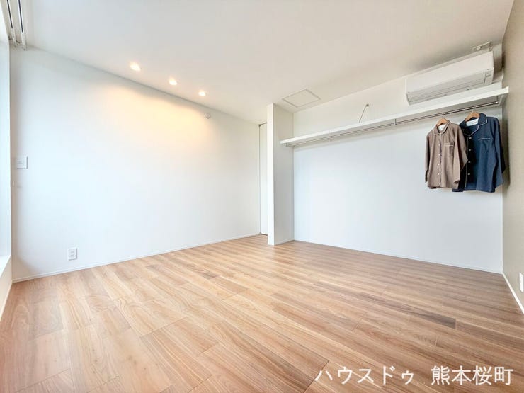 ■1階洋室■心からリラックスできる静けさ、上質な眠りで、毎日をリセットします。明日への活力を養う空間です。