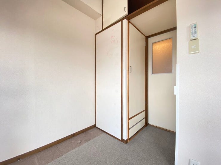 ※※リフォーム前画像※※
収納も全部のお部屋に設置予定です。