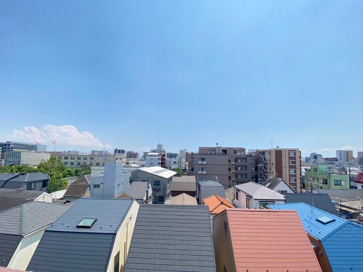 眺望は前面に高い建物がない為良好です。