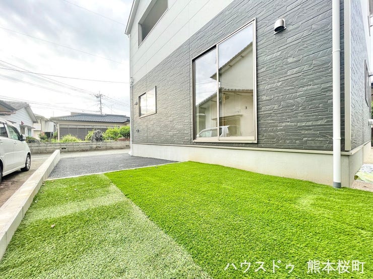 ■遊びと安らぎの多目的空間■子どもが安全に遊べ、ペットと触れ合い、大人も自然に癒やされる、暮らしを彩るスペースです。