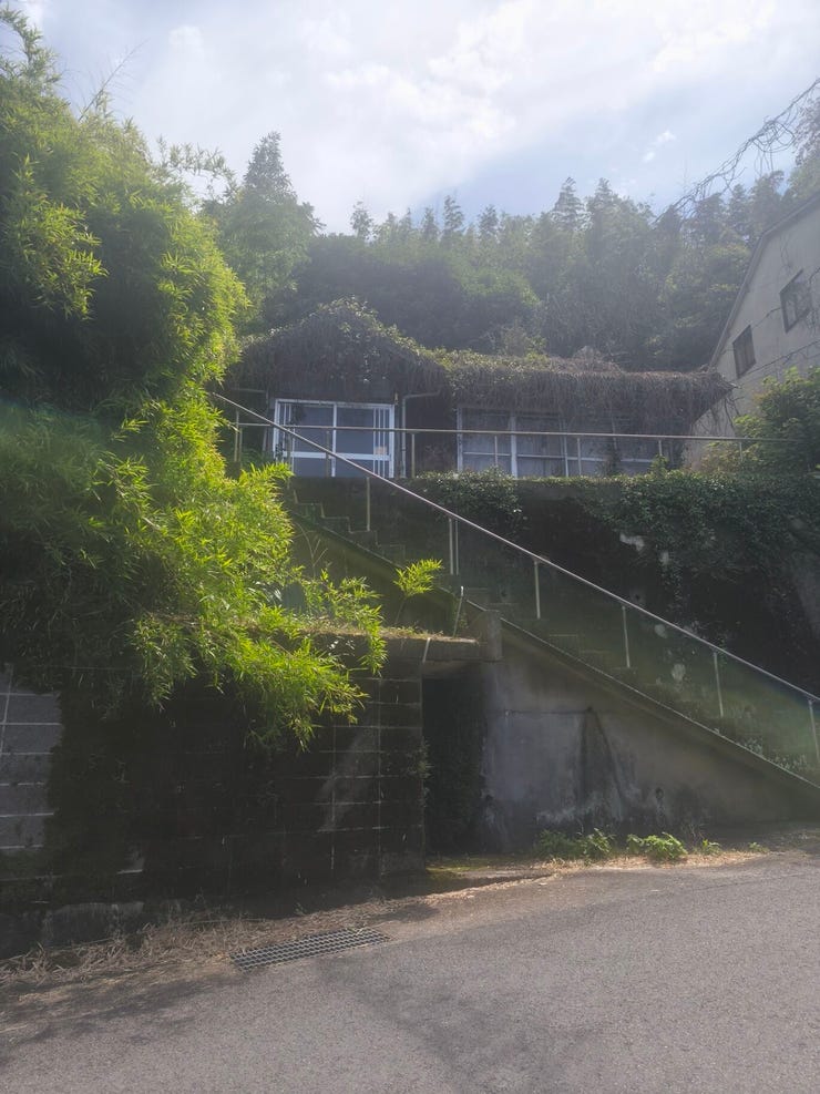 【外観】
上物有り。