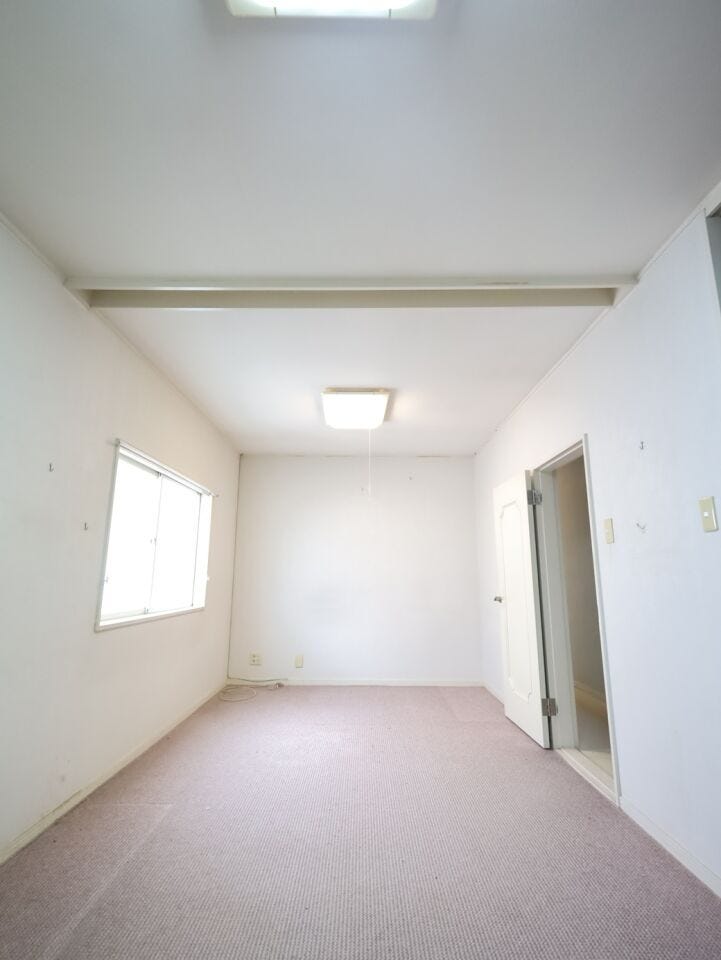 家族の成長に合わせて使い方を変えられる、便利な洋室です。