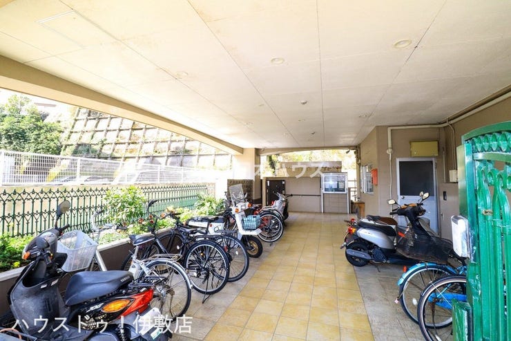 清水町 ロイヤルメゾン祇園之洲 ロイヤルメゾン祇園之洲の駐輪場