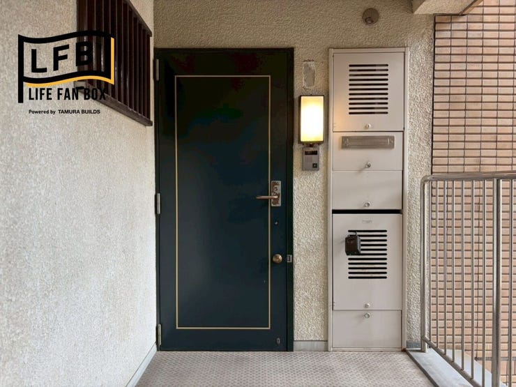 玄関です♪角部屋ですので窓が沢山あり気持ちよく過ごせます♪
