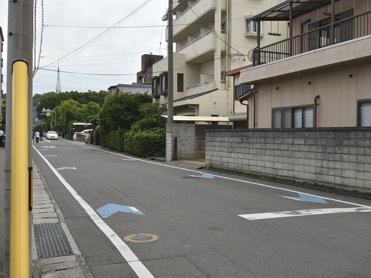 東側道路
