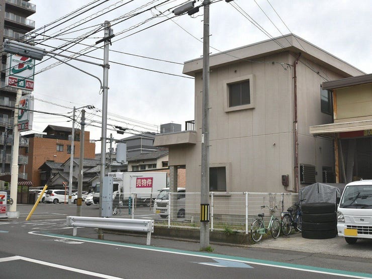 外観を北西側より撮影