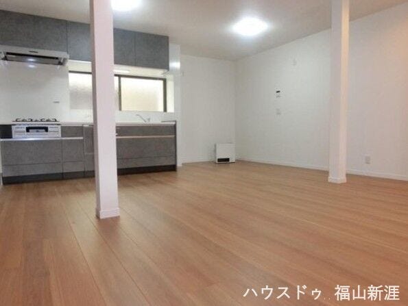 リビングスペースです♪
リフォーム済みの綺麗なお部屋です♪