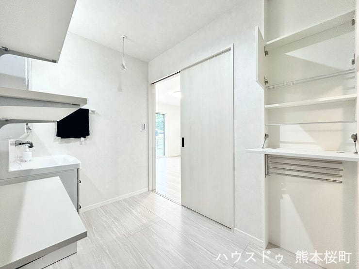 ■暮らしを整える魔法の場所■必要なものを必要な場所に。家全体で考えられた収納計画が、ゆとりある生活を実現します。