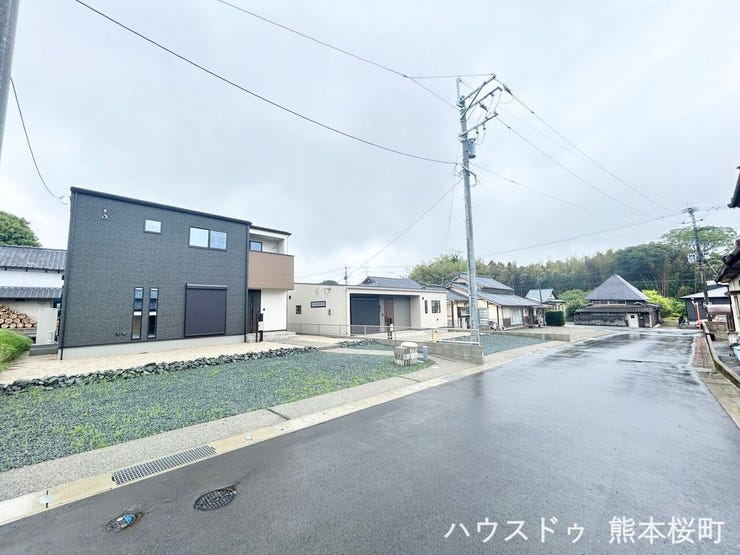 ■理想を叶える新しい暮らしの舞台■高いデザイン性と機能性を兼ね備えた住まい。ここで、家族の新しい物語が始まります。