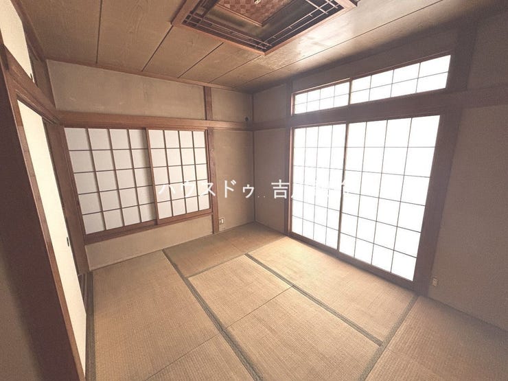 6帖。押入あり。