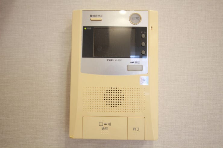 【TVモニター付インターホン】お子様のお留守番にも安心です。