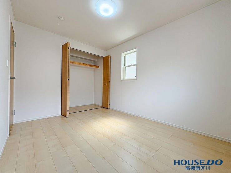 収納もタップリのお部屋です