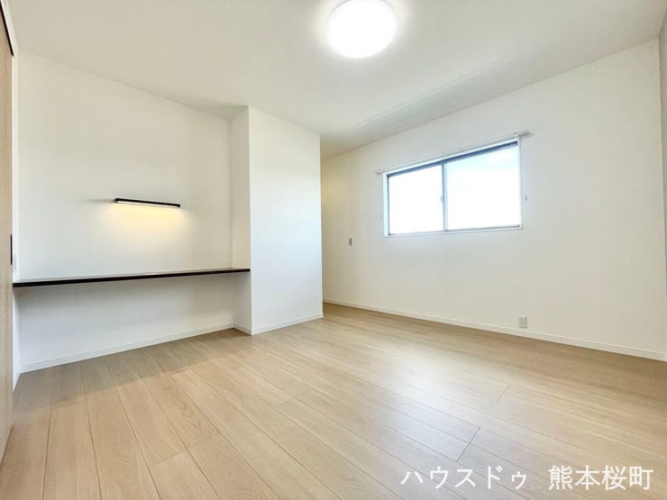 ■2階7.5帖洋室■心からリラックスできる静けさ、上質な眠りで、毎日をリセットします。明日への活力を養う空間です。
