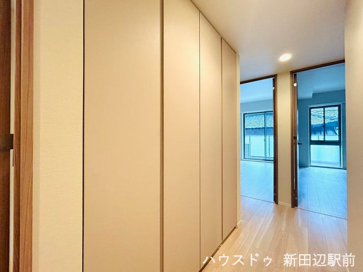 ファミリークローゼットも2つあり、スッキリとした生活ができそうです。