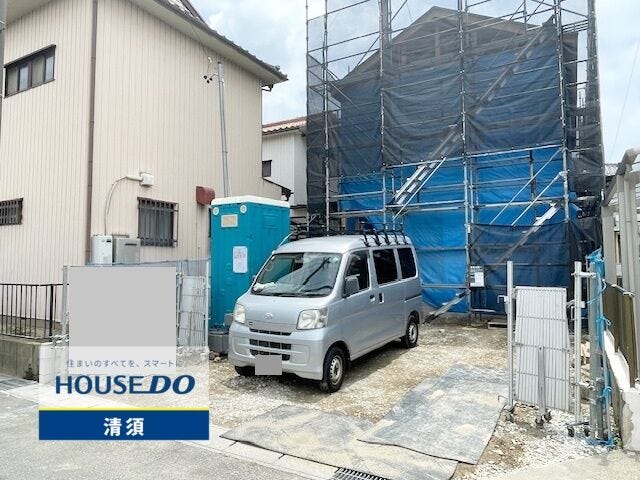 現在建築中!閑静な住宅街です。