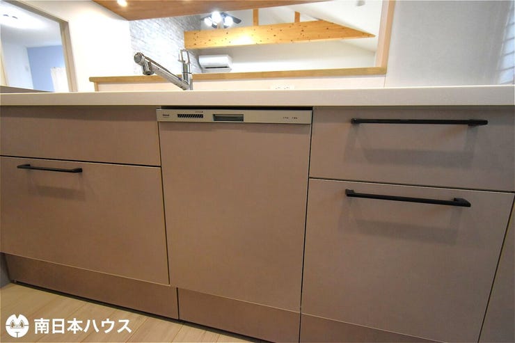 【食器洗浄乾燥機】家事短縮にあると便利な設備です♪節水にもなり家計も助かります♪