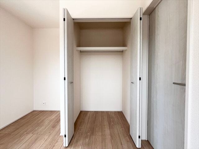 5.2帖洋室:各部屋収納を設けているのですっきりと片付いた室内を保てそうですね。