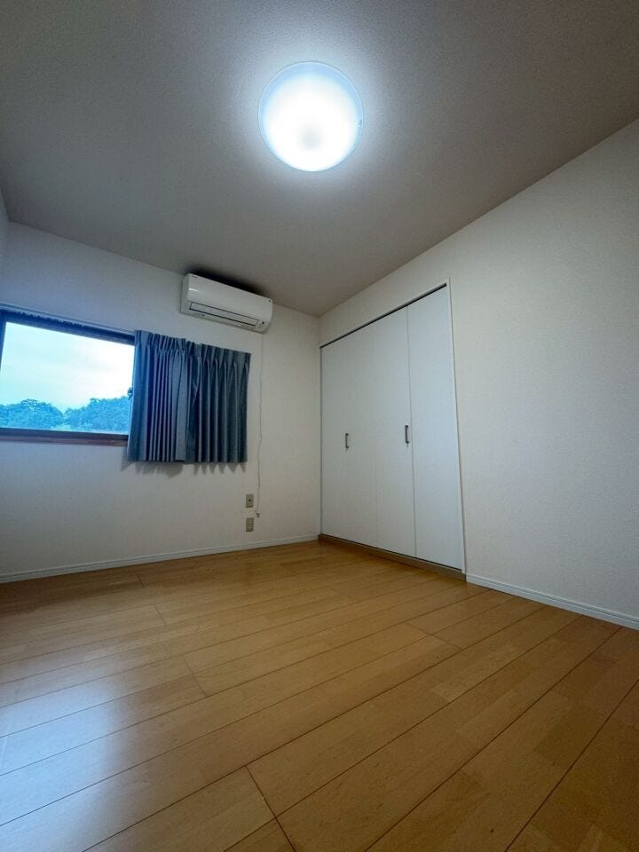 2階 洋室6畳