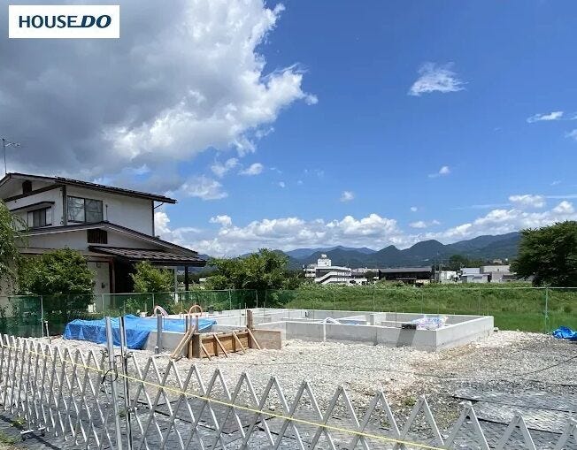 建築中。2026.7.16撮影