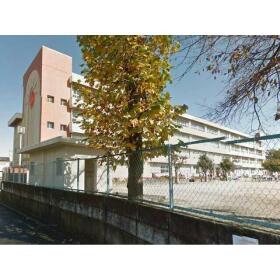 宇都宮市新田小学校　徒歩約10分