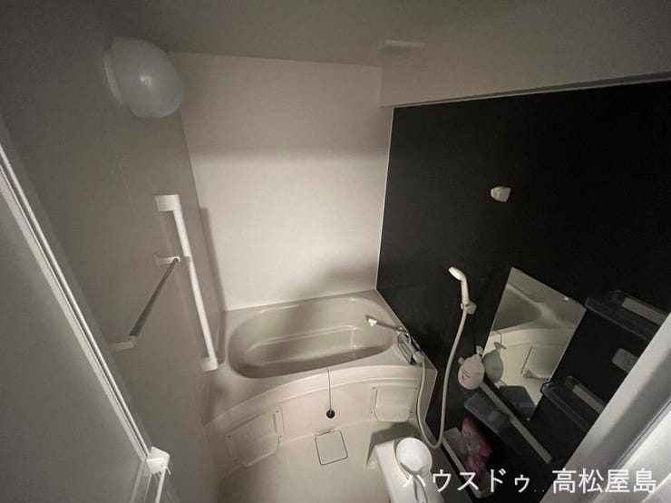 ユニットバス取替済み
広くゆったり!!