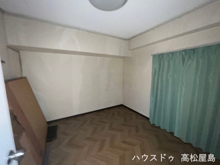 廊下側洋室