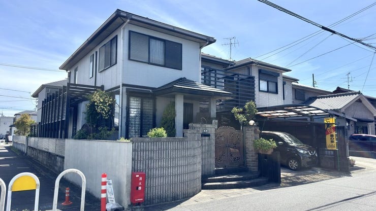 【外観写真】
トヨタホームの住宅です。
周辺施設も充実した立地にあります!