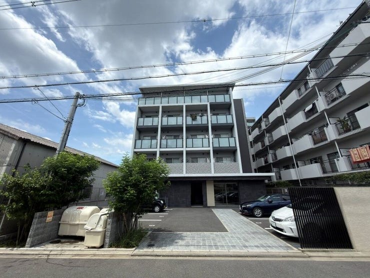 【外観】
おしゃれな外観