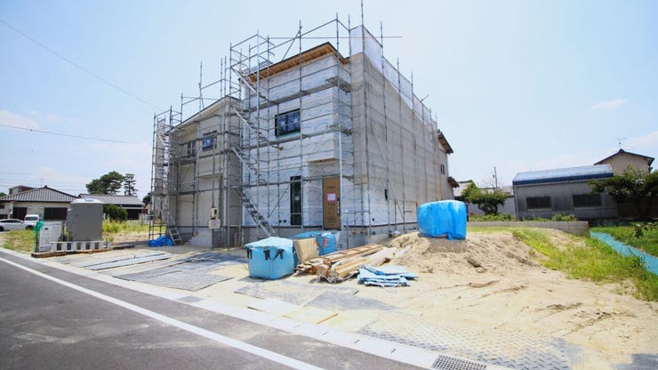 全2棟の分譲地です。同じ時期に新生活をスタートさせることが多く、困った時にも心強いですね。