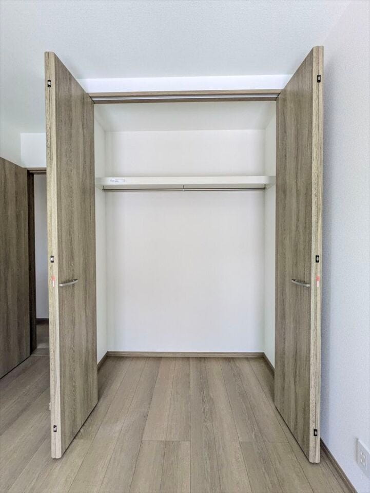 全居室収納あり!
荷物が多くても困りません。