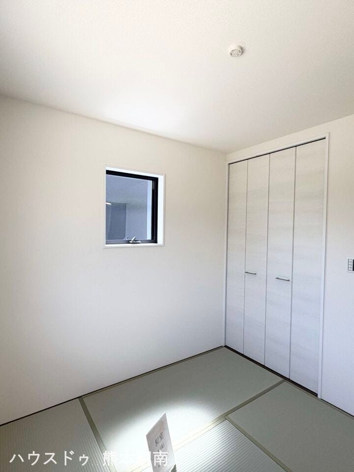 ■和室■
畳のぬくもりを感じられる心落ち着く和室です
ご家族のくつろぎや来客時にも活躍する空間です
