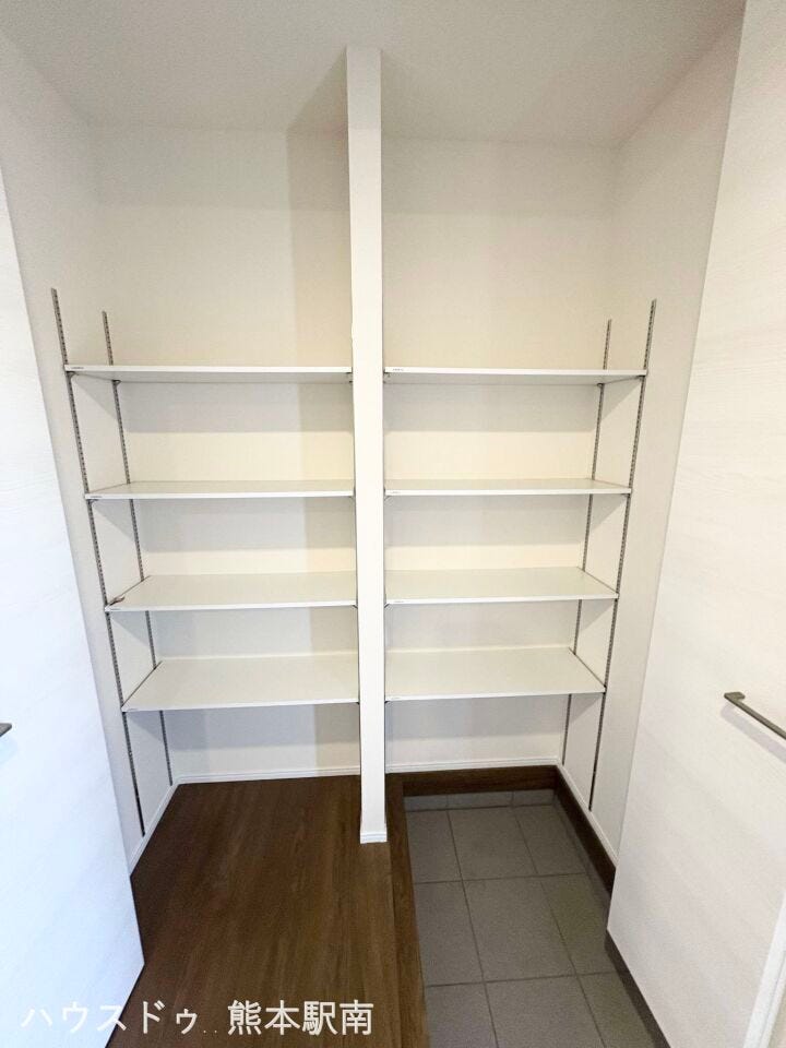 ■玄関収納■