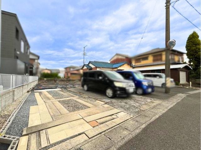 工務店やハウスメーカーもご紹介します。お気軽にお問い合わせください。
(2026年6月21日 北側から撮影)