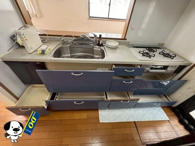 オールスライド式収納なので上からの出し入れが可能!