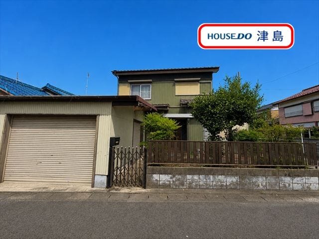 角地のため開放的。建築条件のない物件のためお好きなハウスメーカーで建築可能。お気に入りのデザインでお好みのお家に。