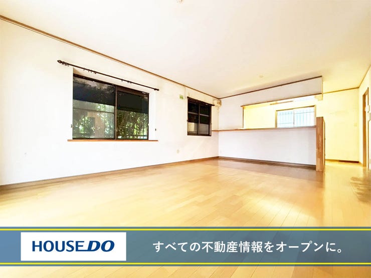 青葉台西1丁目 6LDK中古戸建て 6LDK中古戸建て♪駐車場並列4台分♪コンビニまで徒歩約6分♪青葉小まで徒歩約8分♪