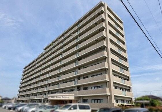 【外観】
●令和8年6月リフォーム完成予定の3LDK♪
●南向きの最上階角部屋!