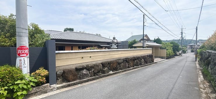 付近には緑や山など多く、豊かな自然の風景を望んでいただけます◎(現況は上物ありますが更地での引き渡しとなります)
