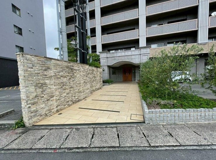 ◆正面エントランスです