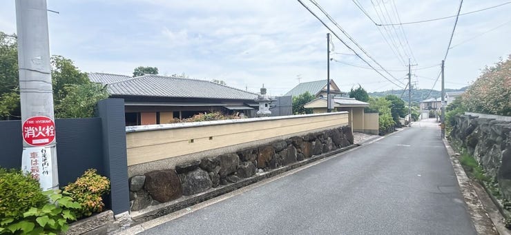 静かで落ち着いた閑静な住宅地です。
子育て世代の生活環境としても最適です◎(現況は上物ありますが更地での引き渡しとなります)