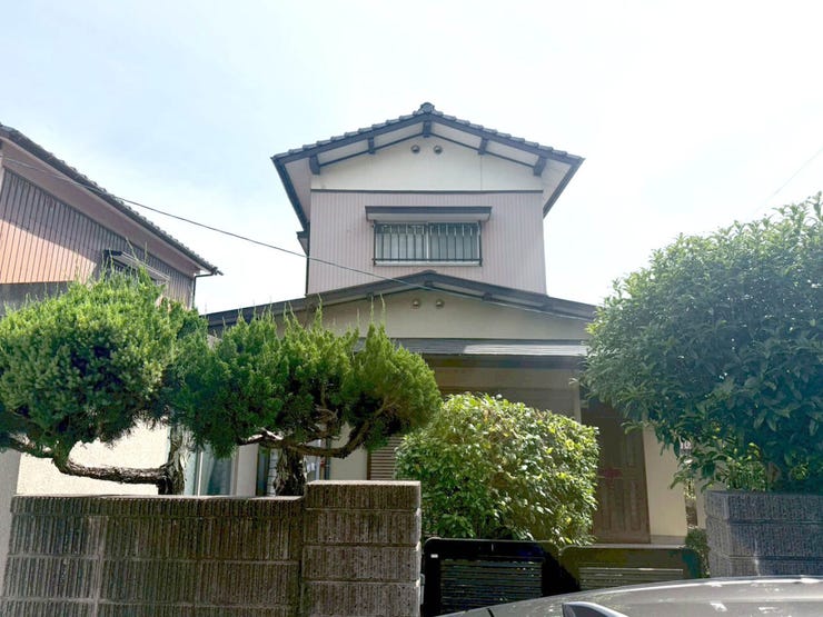小倉南区湯川 中古戸建て♪JR安部山公園まで徒歩約9分で駅チカ♪コンビニまで徒歩約5分で買物便利♪