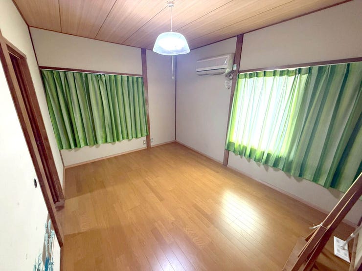 小倉南区湯川 中古戸建て♪JR安部山公園まで徒歩約9分で駅チカ♪コンビニまで徒歩約5分で買物便利♪