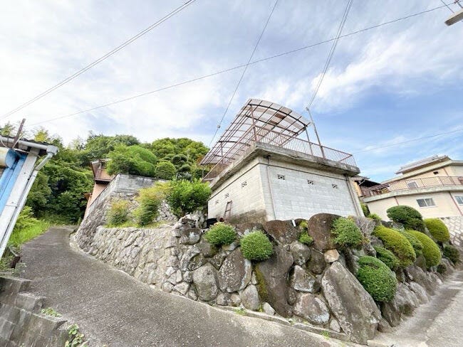 静かで落ち着いた閑静な住宅地です。
子育て世代の生活環境としても最適です◎