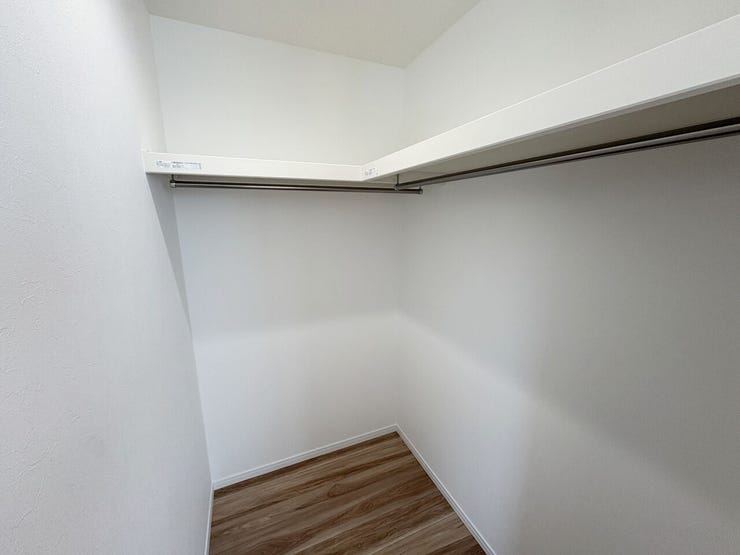室内(2026年6月)撮影
◎本日案内可能◎
お部屋を綺麗に保つのに重宝するウォークインクローゼット!