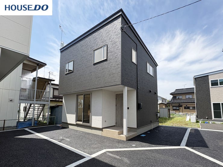 【外観】
外観(2026年6月)撮影
◎本日案内可能◎
詳細は、ハウスドゥ 八戸田向までお気軽にお問い合わせくださいませ♪