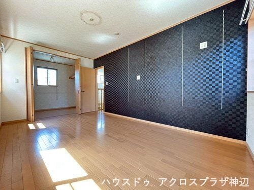 【洋室9.2帖】大きなベッドを置いても圧迫感を感じることなく毎日の疲れを癒す主寝室。
